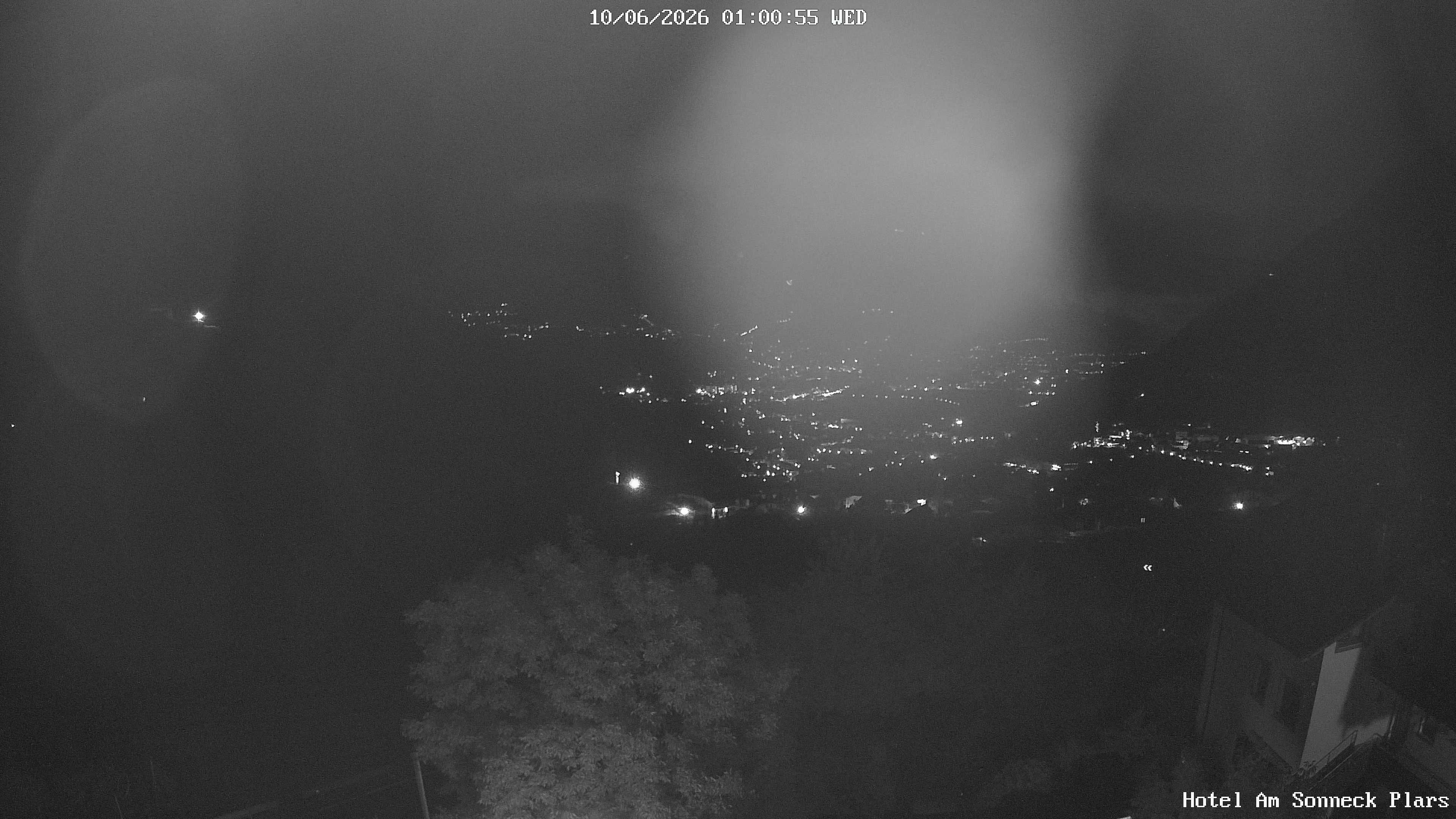 01:00